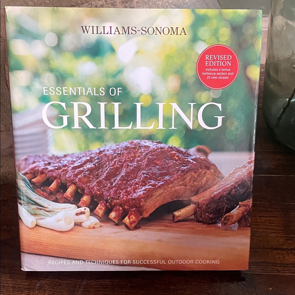 Williams Sonoma Essentials of Grilling